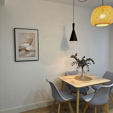 Victrix Homes Leon Luaran gambar